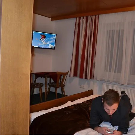 Haus Bergland Guest house Fieberbrunn