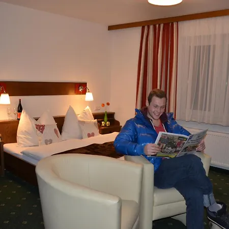 Haus Bergland Guest house *
