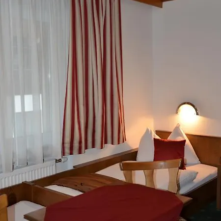 Haus Bergland Konukevi Fieberbrunn