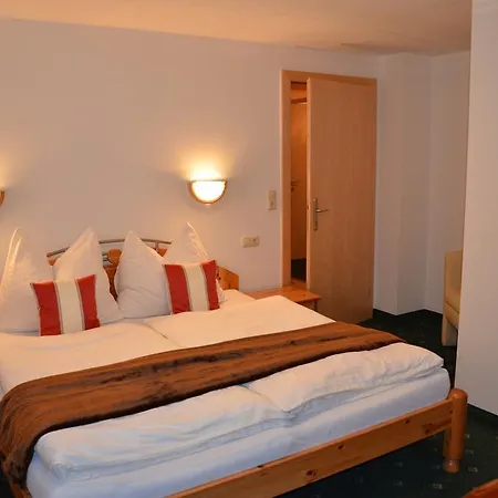 Haus Bergland Konukevi Fieberbrunn
