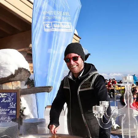 Pensionat Haus Bergland 3*