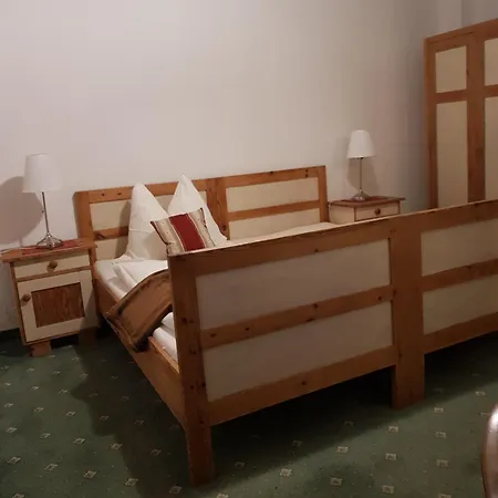 Haus Bergland 3* 피버브룬