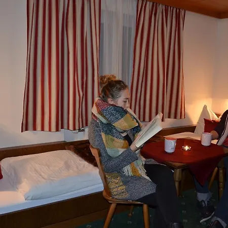 Haus Bergland 3* 피버브룬