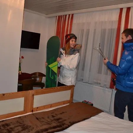 Haus Bergland 피버브룬